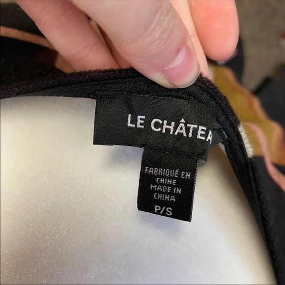 Le CHATEAU | Abstract Double Side Split Dress - Picture 2 of 4